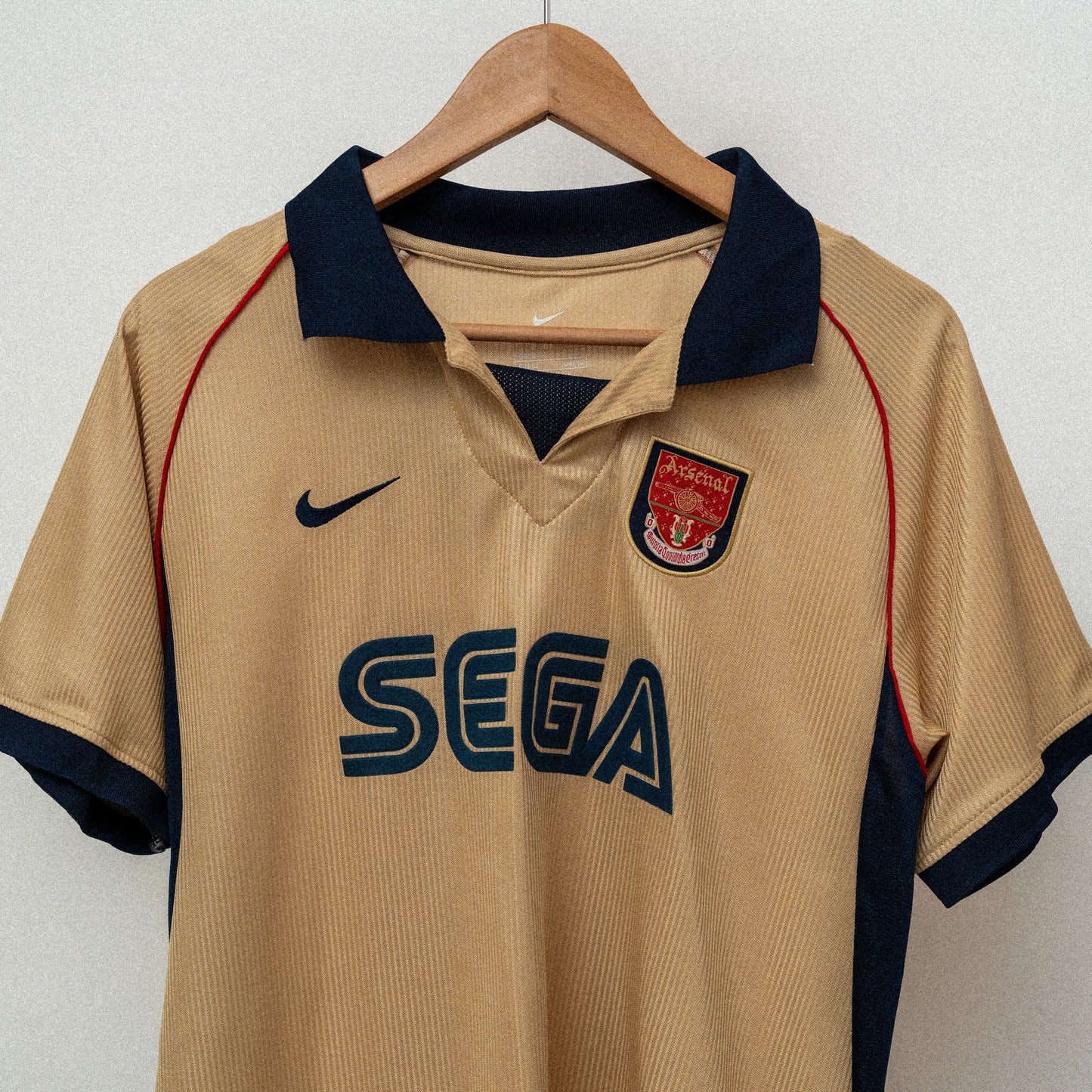 Arsenal 2001/02 Henry Second Kit