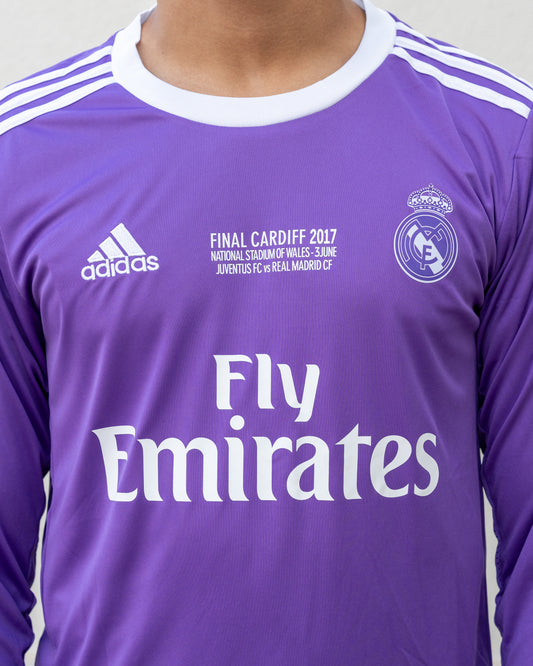 Real Madrid 2016/17 Ronaldo Kit