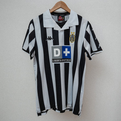 Juventus 1999/00 Zidane Kit