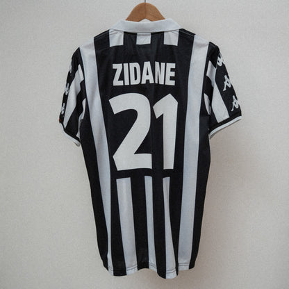 Juventus 1999/00 Zidane Kit