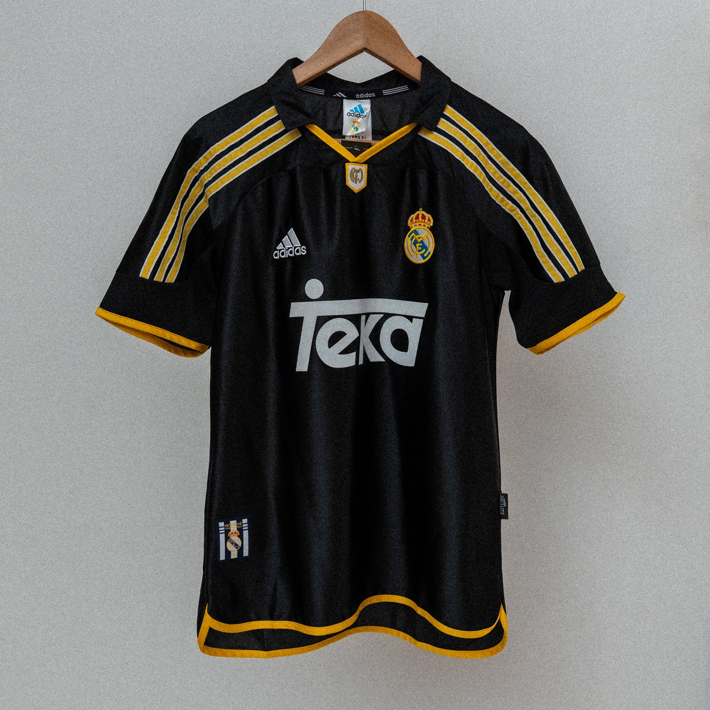Real Madrid 1999/00 Black Kit