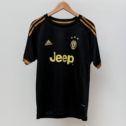 Juventus 2015/16 Third kit