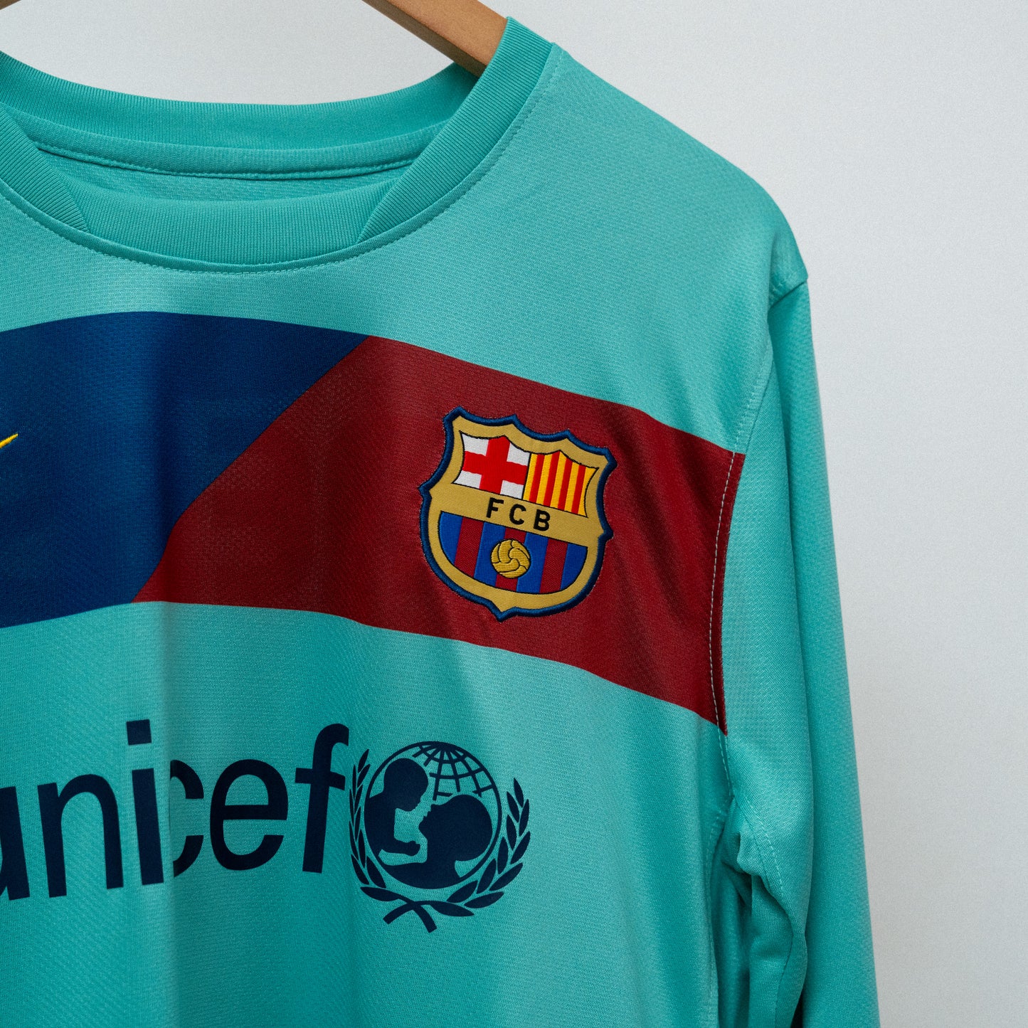 Barcelona 2010/11 Messi Second kit